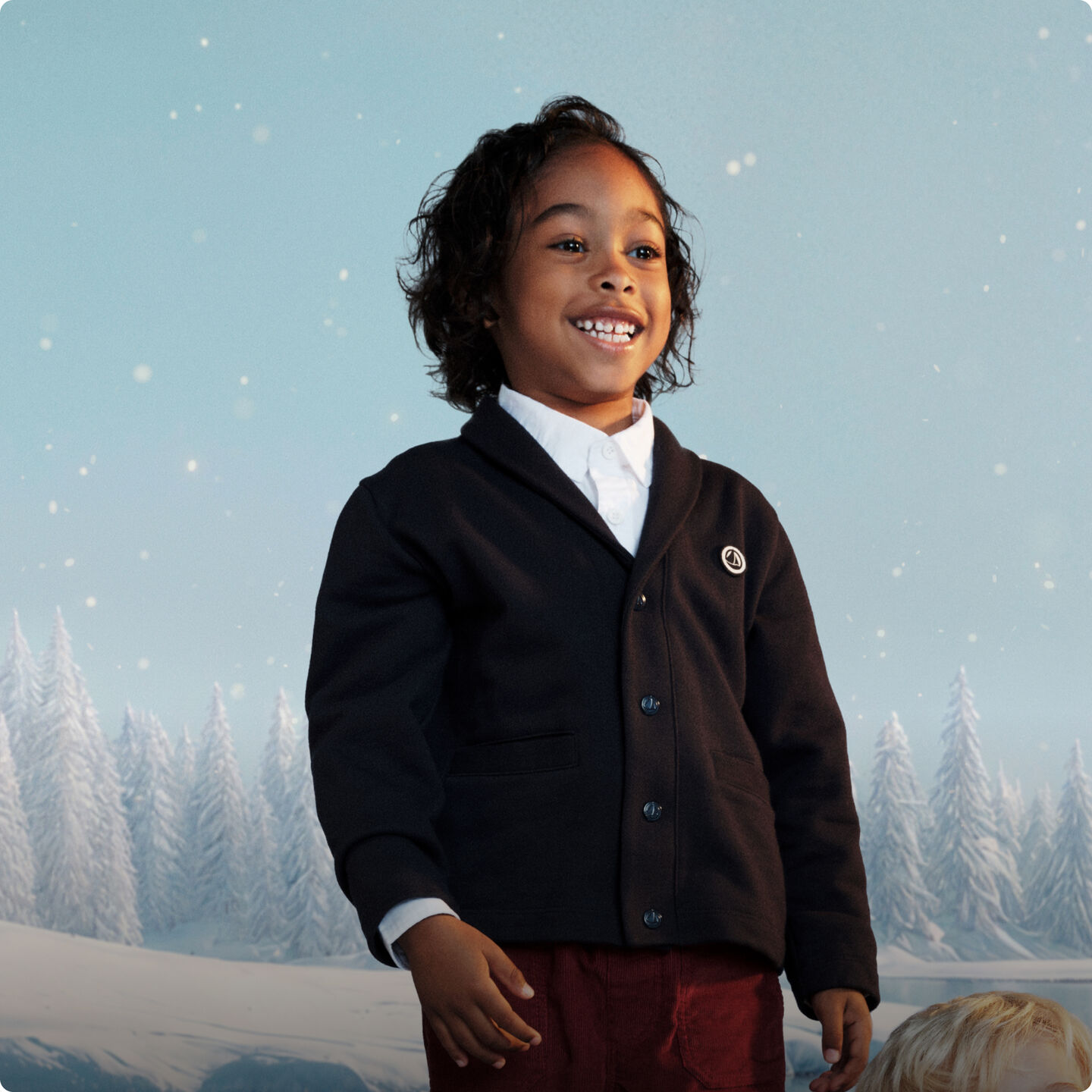 <p class="text-component">Outfits de fiesta niño</p>