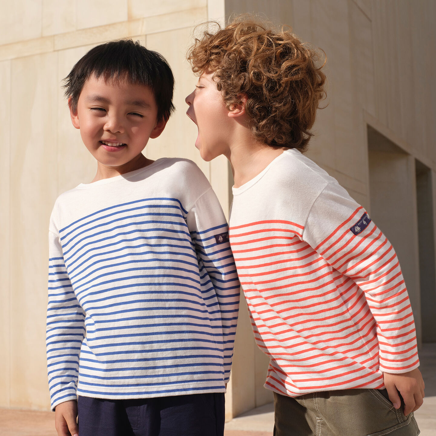 <p class="text-component">Las marineras</p>