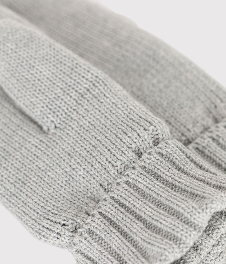 Manoplas infantiles lisas de punto tricotado con forro polar gris