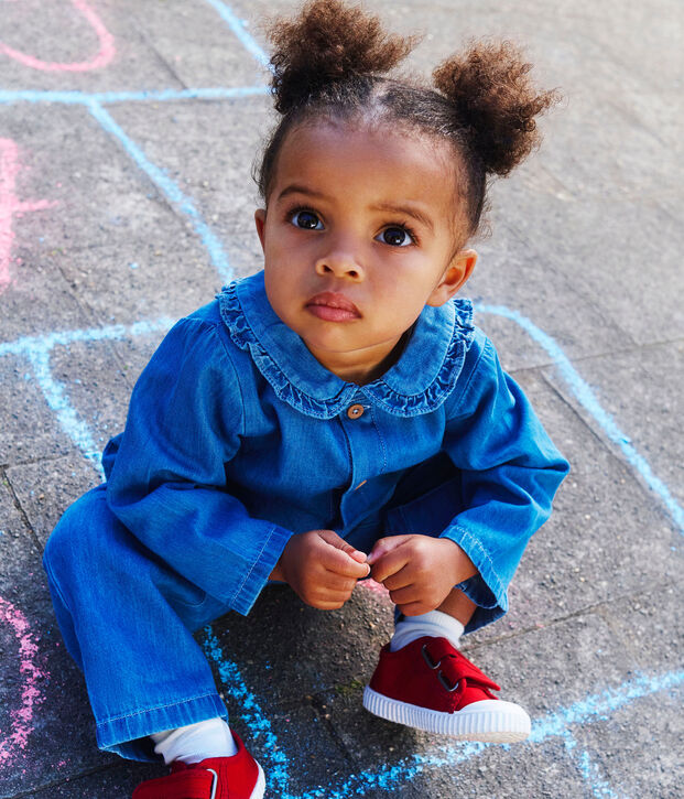 Blusa de tejido vaquero ligero para beb&eacute; azul