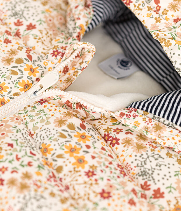 Plum&iacute;fero estampado con capucha para beb&eacute; crudo/multicolor