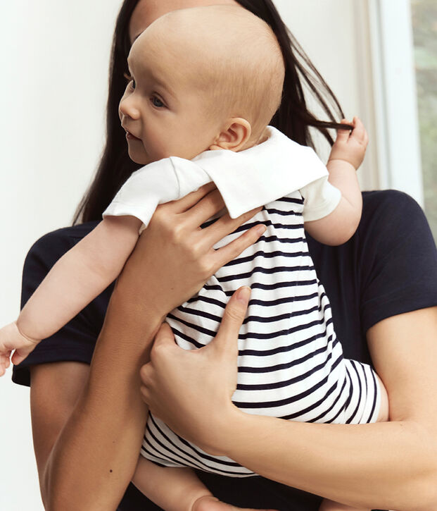 Pelele corto de algod&oacute;n a rayas con cuello de uniforme para beb&eacute; azul/azul