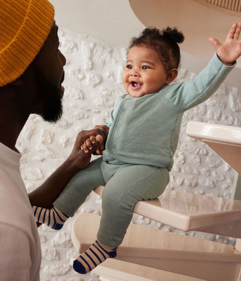 Conjunto de t&uacute;bico acolchado para beb&eacute; verde