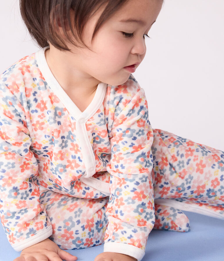 Pijama de terciopelo con estampado de flores para beb&eacute; blanco/multicolor