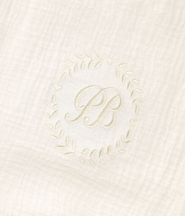 Caja de gasa de algod&oacute;n bordada para reci&eacute;n nacido blanco