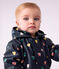 Chubasquero ic&oacute;nico con estampado de corazones para beb&eacute; azul/multicolor