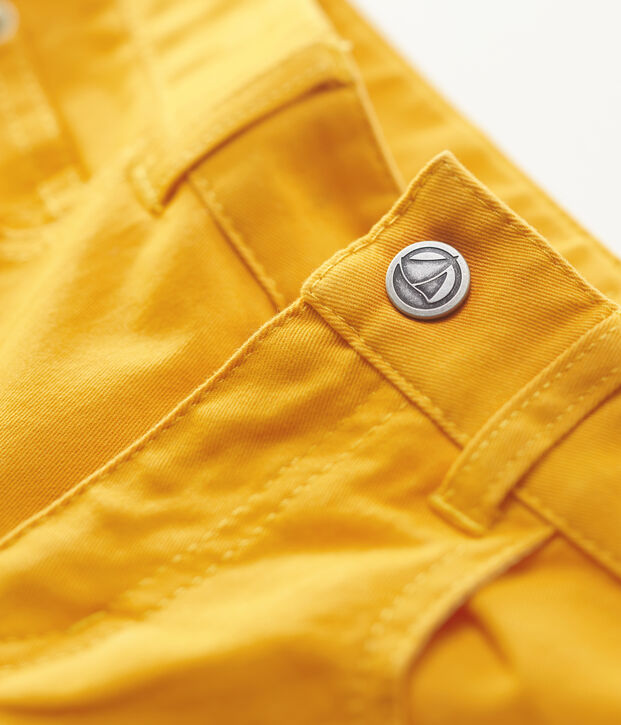 Pantal&oacute;n slim de sarga de ni&ntilde;o amarillo