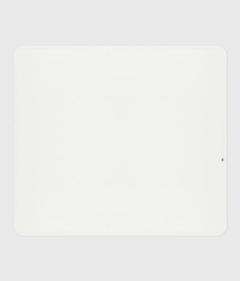 Arrullo de algod&oacute;n para beb&eacute; blanco