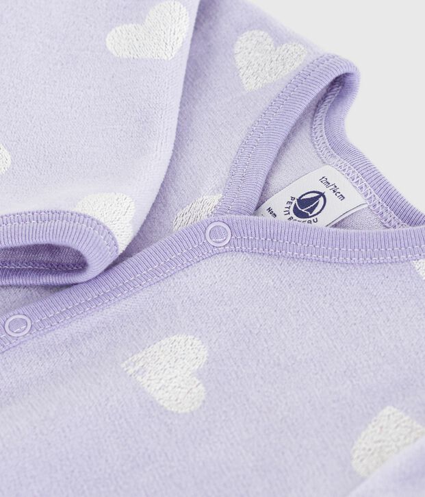 Pijama de terciopelo con estampado de corazones para beb&eacute; violeta/blanco