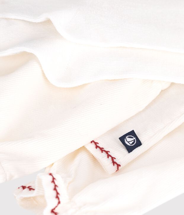 Estuche regalo con blusa, bombachos y leotardos para beb&eacute; multicolor