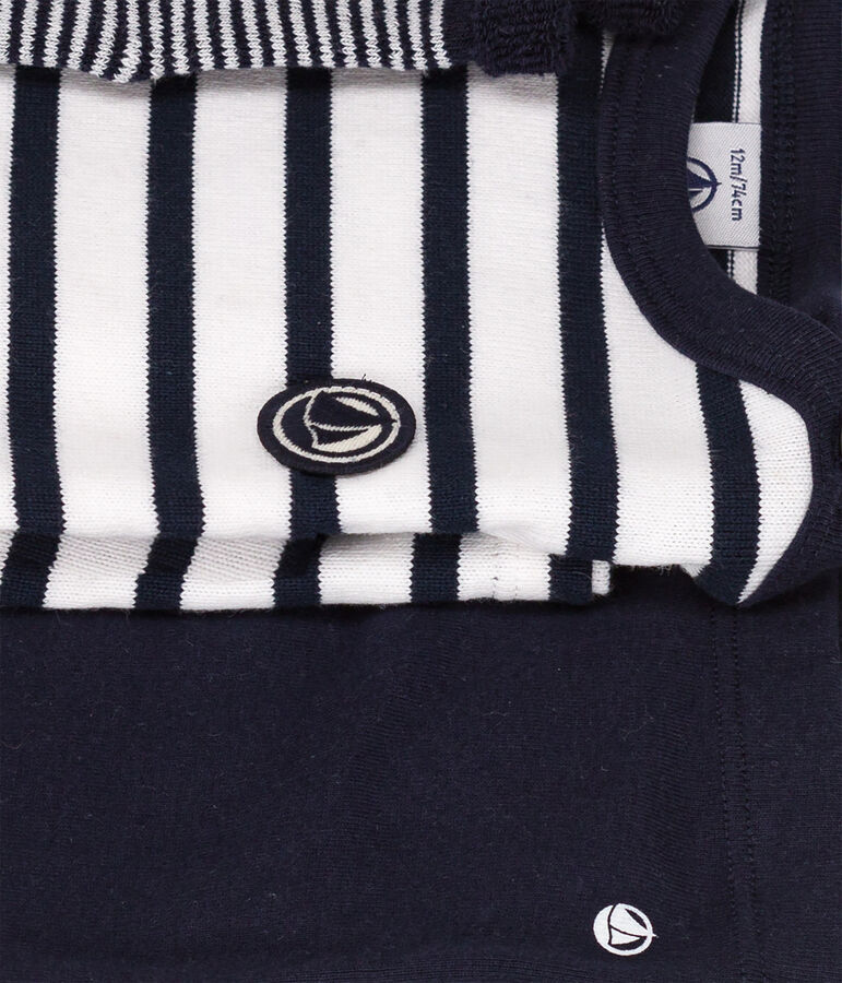 Conjunto de regalo de tres piezas para beb&eacute; multicolor