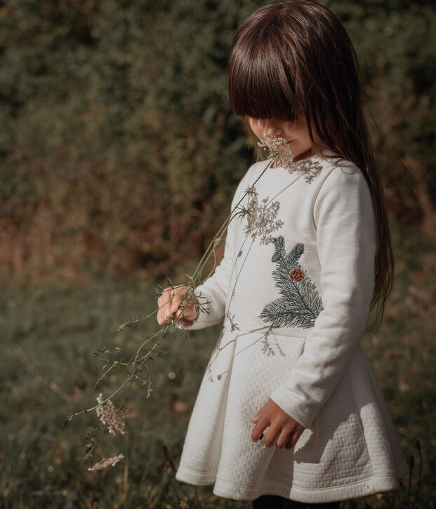 Vestido de ni&ntilde;a Petit Bateau x Deyrolle blanco