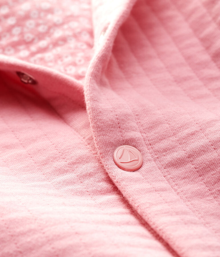 C&aacute;rdigan de tejido t&uacute;bico acolchado de beb&eacute;. rosa