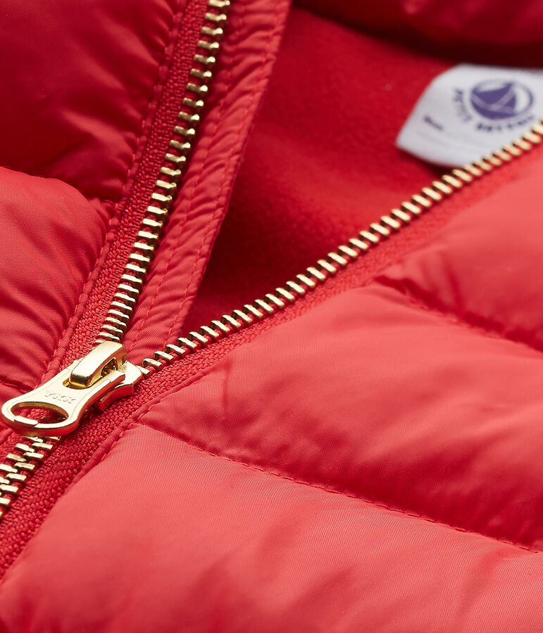 Plumas de ni&ntilde;a rojo