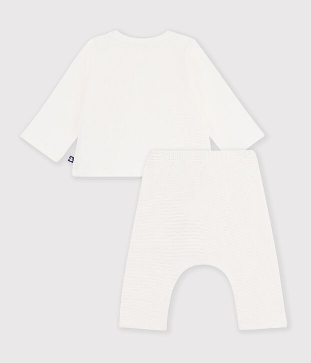 Conjunto para beb&eacute; en peto de algod&oacute;n liso bordado. blanco