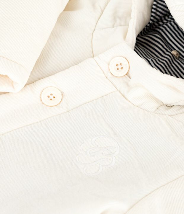 Chaqueta enguatada de terciopelo bordado con forro milrayas para beb&eacute; crudo