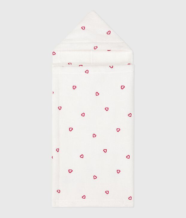 Capa de ba&ntilde;o de rizo con corazones bordados para beb&eacute; blanco/rosa