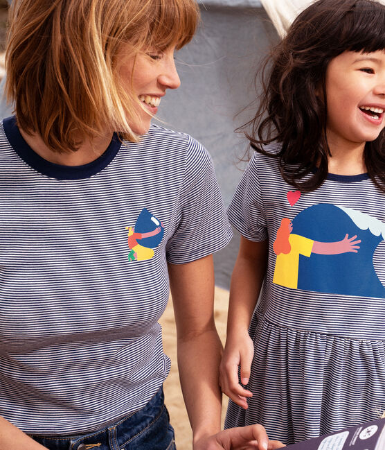 Camiseta L'ICONIQUE Water Family x Petit Bateau azul MEDIEVAL/blanco MARSHMALLOW