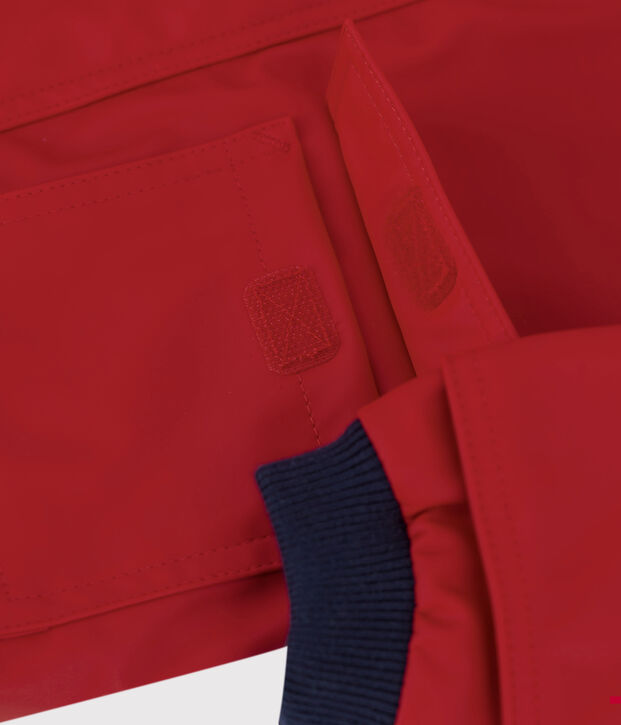 CHUBASQUERO IC&Oacute;NICO RECICLADO DE BEB&Eacute; rojo