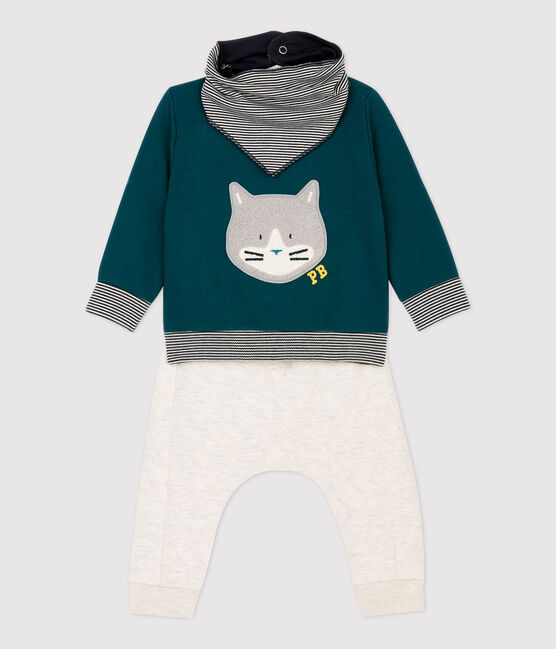 Conjunto de tres prendas de bebé. variante 1
