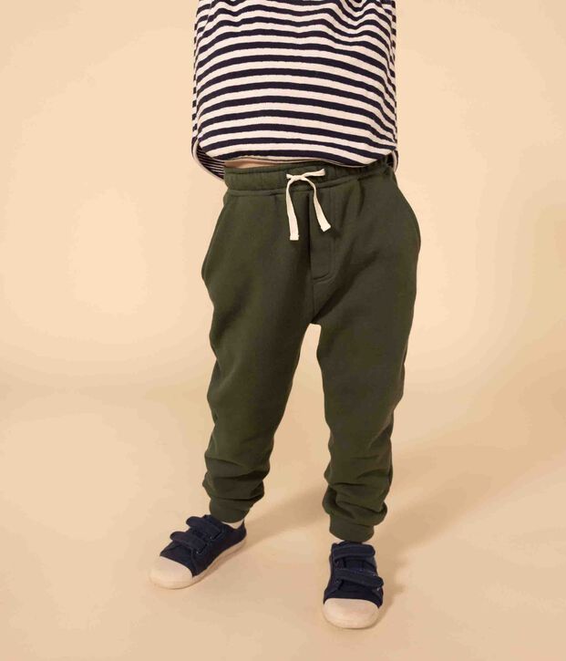 Pantal&oacute;n de ch&aacute;ndal para ni&ntilde;o verde