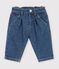 Pantal&oacute;n denim liso con bordado de coraz&oacute;n para beb&eacute; azul