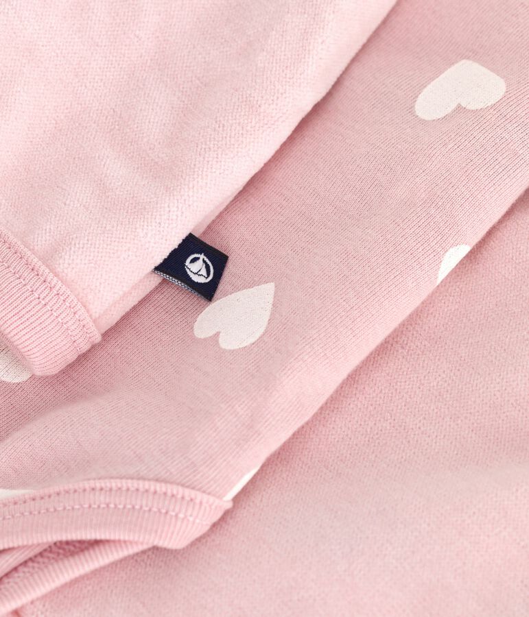 Conjunto de regalo de 2 piezas de terciopelo y body con estampado de corazones para beb&eacute; rosa