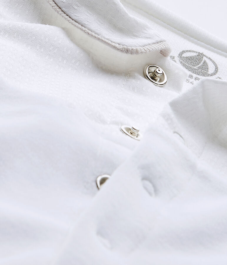 Pijama para beb&eacute; en terciopelo blanco