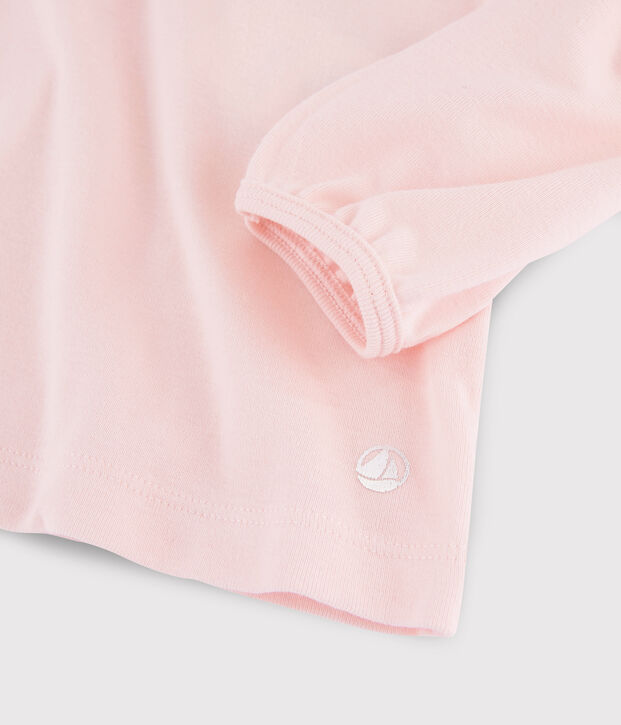 Camiseta con cuello de ni&ntilde;a rosa