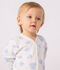 Pijama de felpa cepillada con cuello estampado de corazones para beb&eacute; blanco/azul