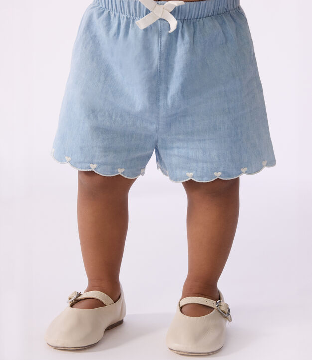 Shorts para beb&eacute; de chambray bordado azul