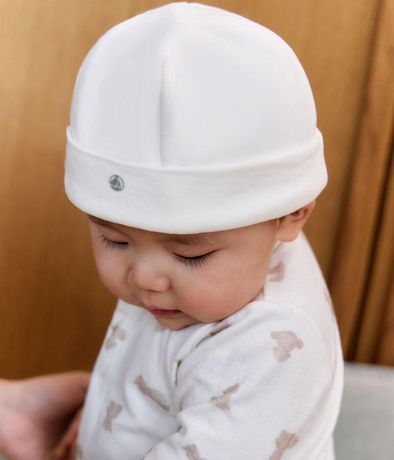 Gorro de rizo aterciopelado para reci&eacute;n nacido blanco