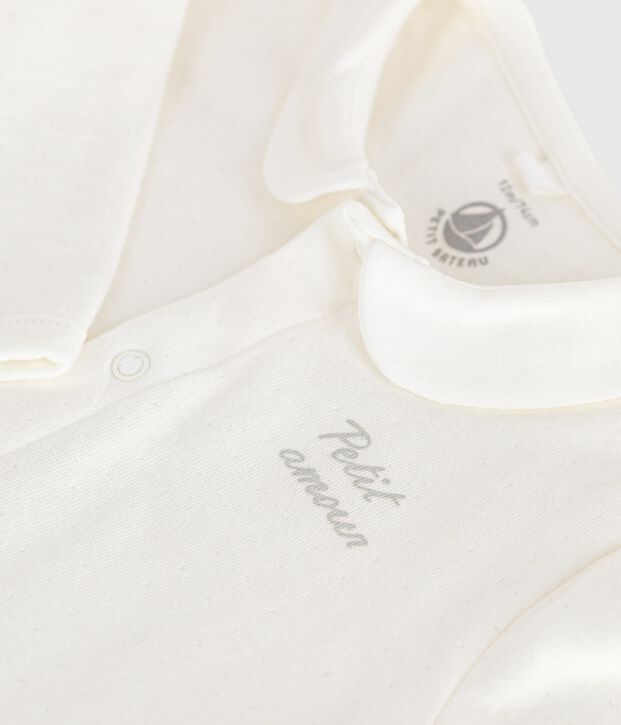 Pijama con cuello de t&uacute;bico liso para beb&eacute; blanco