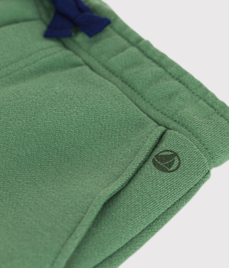 Pantal&oacute;n de ch&aacute;ndal para ni&ntilde;o verde