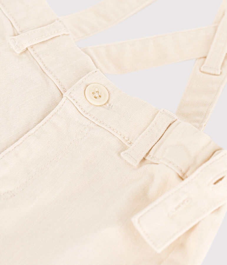 Shorts vaqueros con tirantes para beb&eacute; crudo