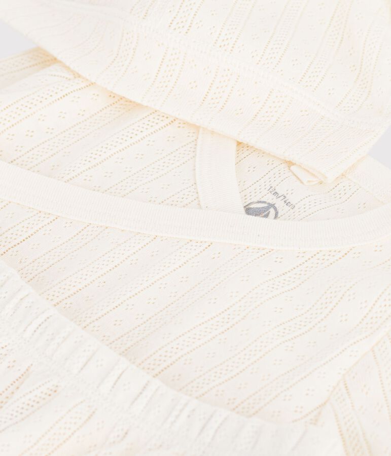 Conjunto largo de 3 piezas de algod&oacute;n calado con gorro para beb&eacute; crudo