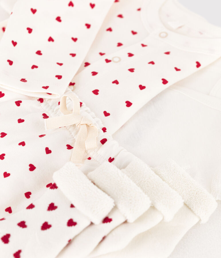 Estuche de regalo de coraz&oacute;n para reci&eacute;n nacido multicolor