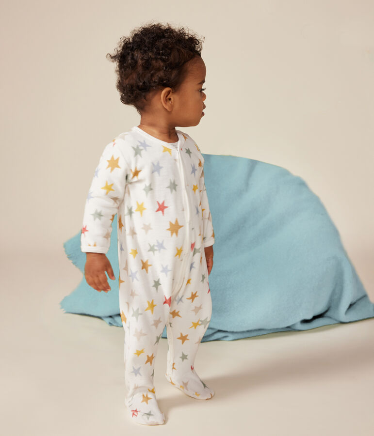 Pijama de terciopelo con estampado de estrellas para beb&eacute; blanco/multicolor