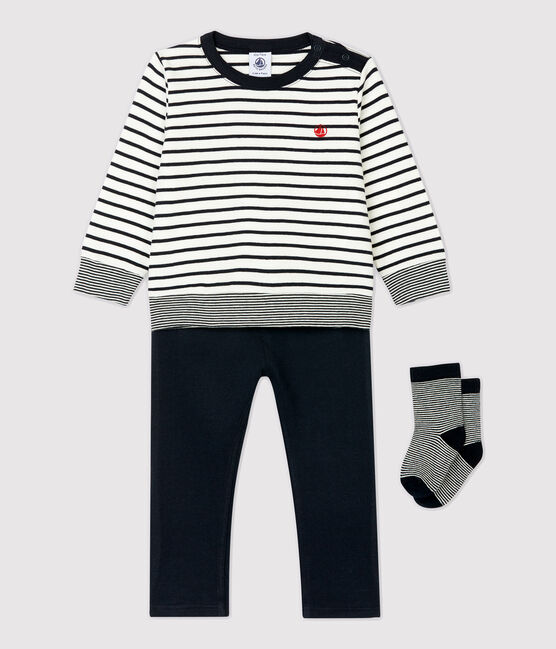 Conjunto de tres prendas de bebé. variante 1