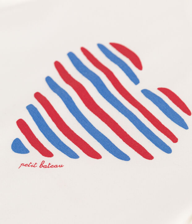 Camiseta infantil de manga corta de algod&oacute;n con coraz&oacute;n blanco