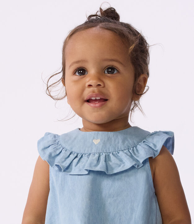 Blusa sin mangas de algod&oacute;n chambray bordado para beb&eacute; azul