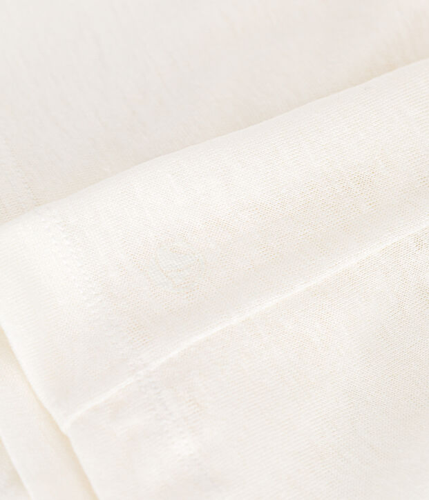 Camiseta, La Ic&oacute;nica de lino de mujer blanco